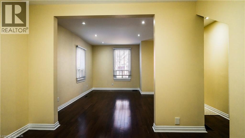 119 Markland Street, Hamilton, Ontario  L8P 2K2 - Photo 9 - 40859721