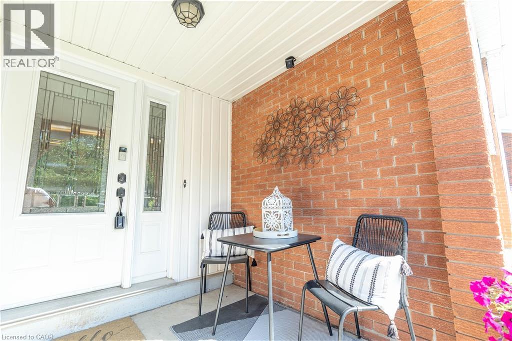 82 Overlea Drive, Kitchener, Ontario  N2M 1T1 - Photo 3 - 40858409