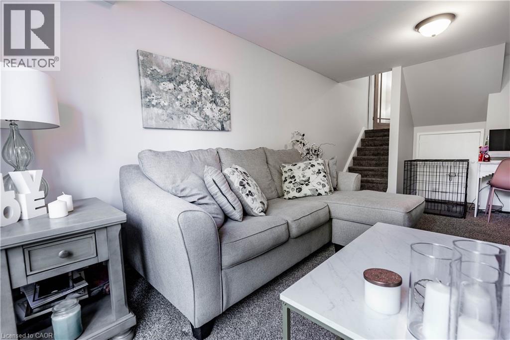 82 Overlea Drive, Kitchener, Ontario  N2M 1T1 - Photo 39 - 40858409