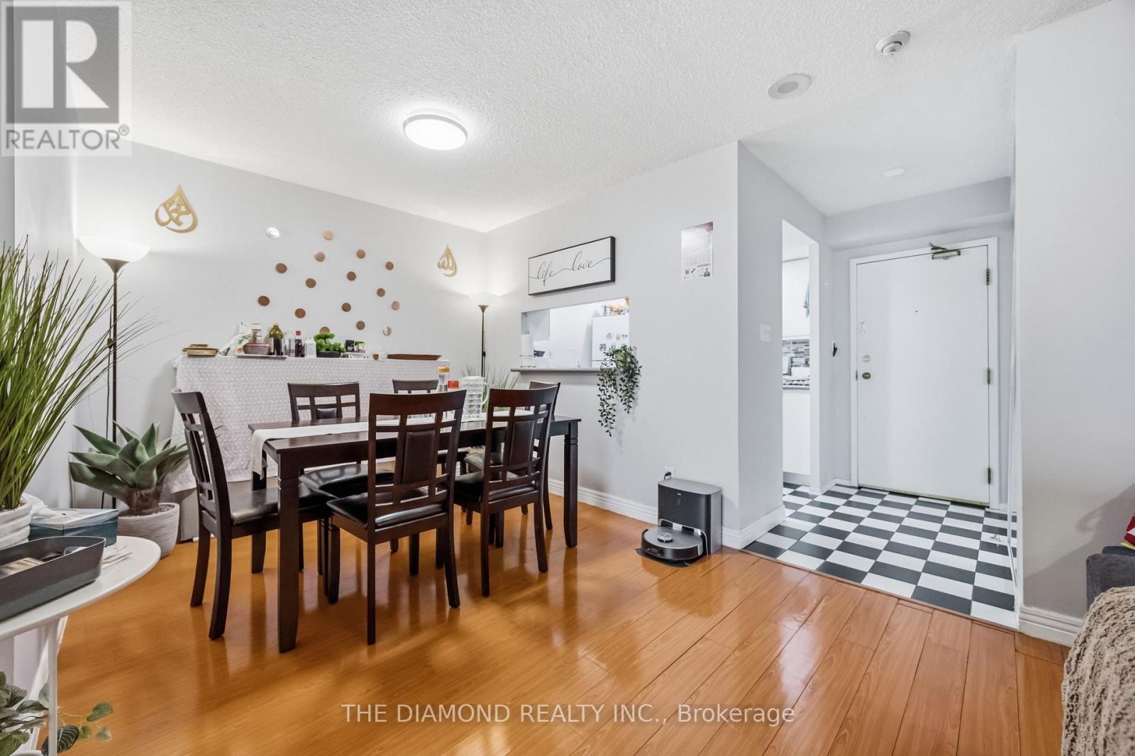 816 - 2550 Lawrence Avenue E, Toronto, Ontario  M1P 4Z3 - Photo 9 - E13732352