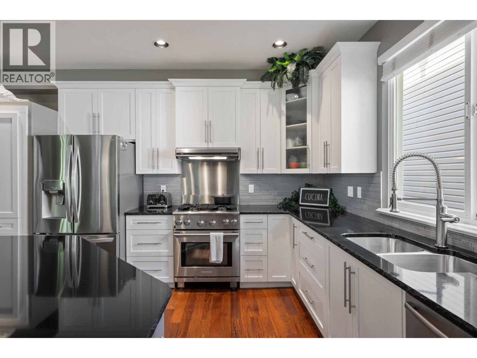3277 Chartwell Grn, Coquitlam, British Columbia  V3E 3M9 - Photo 14 - R3160437
