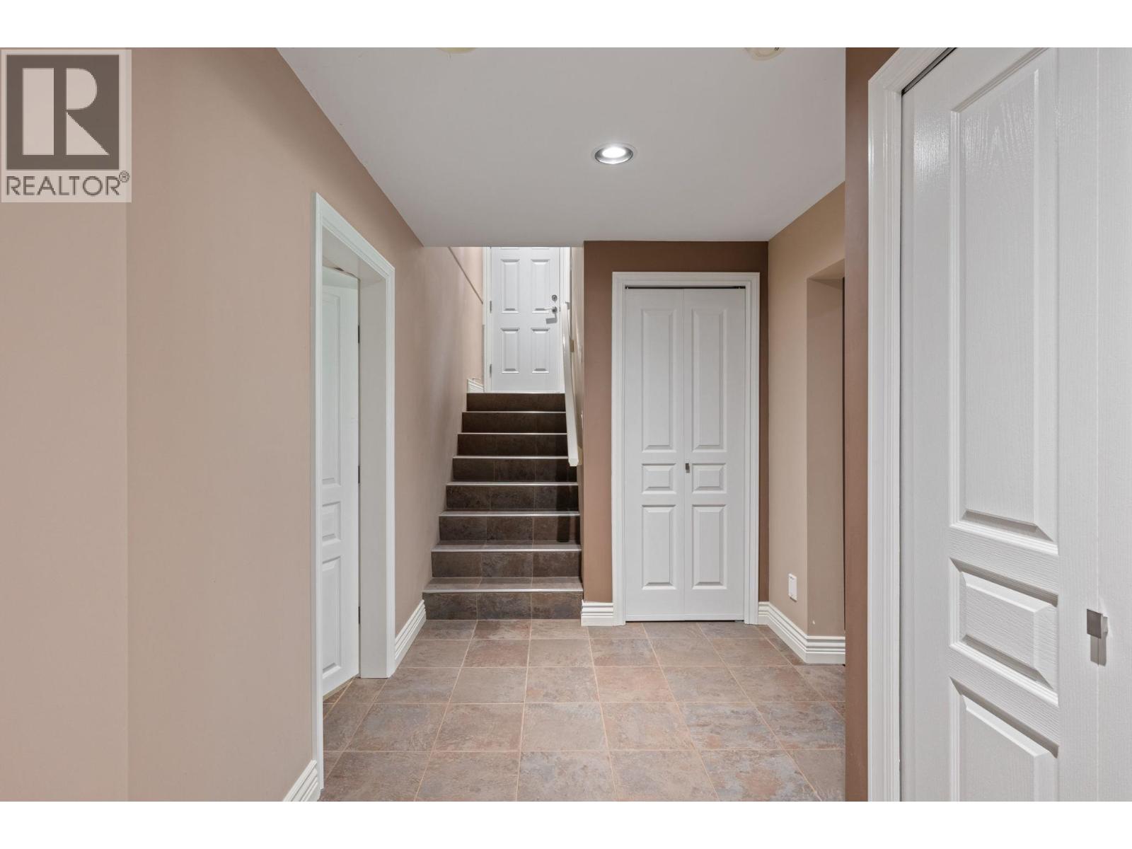 3277 Chartwell Grn, Coquitlam, British Columbia  V3E 3M9 - Photo 30 - R3160437