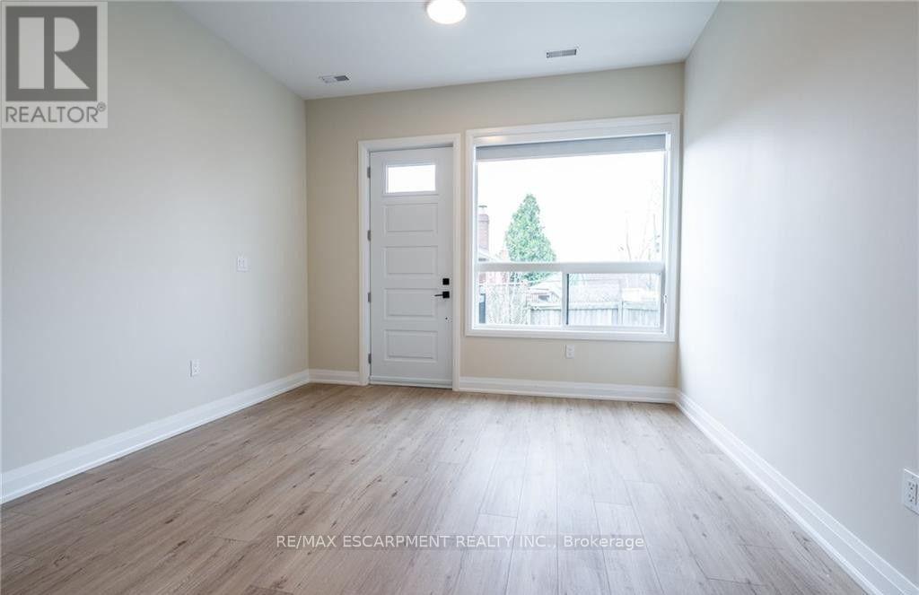 B - 728 Eleventh Avenue, Hamilton, Ontario  L8T 2K8 - Photo 11 - X13733602