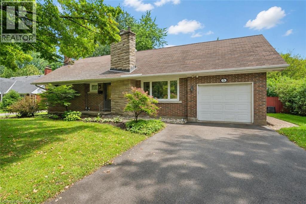 5 Tamarack Place, Guelph, Ontario  N1E 3Y5 - Photo 1 - 40859239