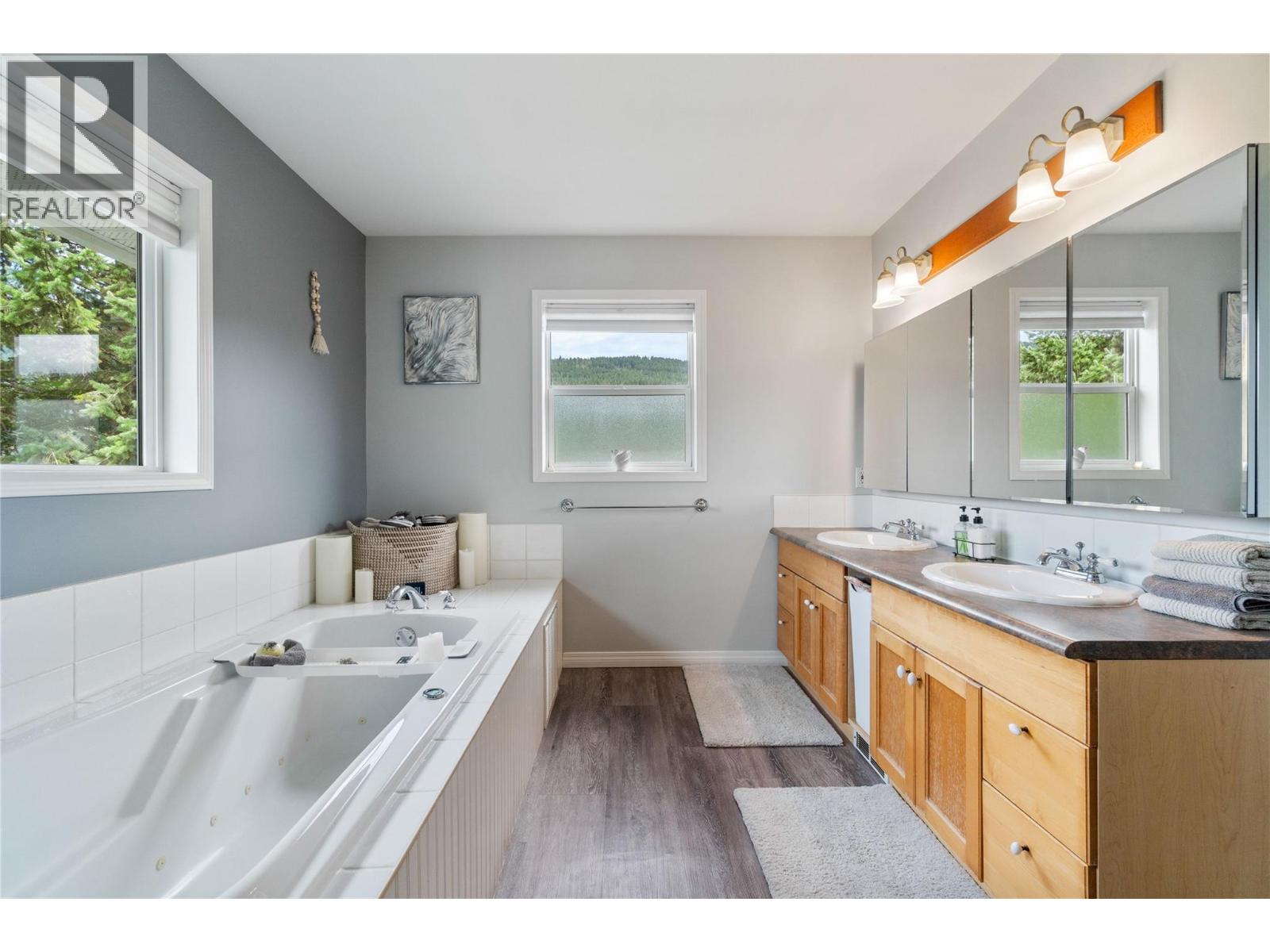 2662 Blind Bay Road, Blind Bay, British Columbia  V0E 1H1 - Photo 38 - 10383038