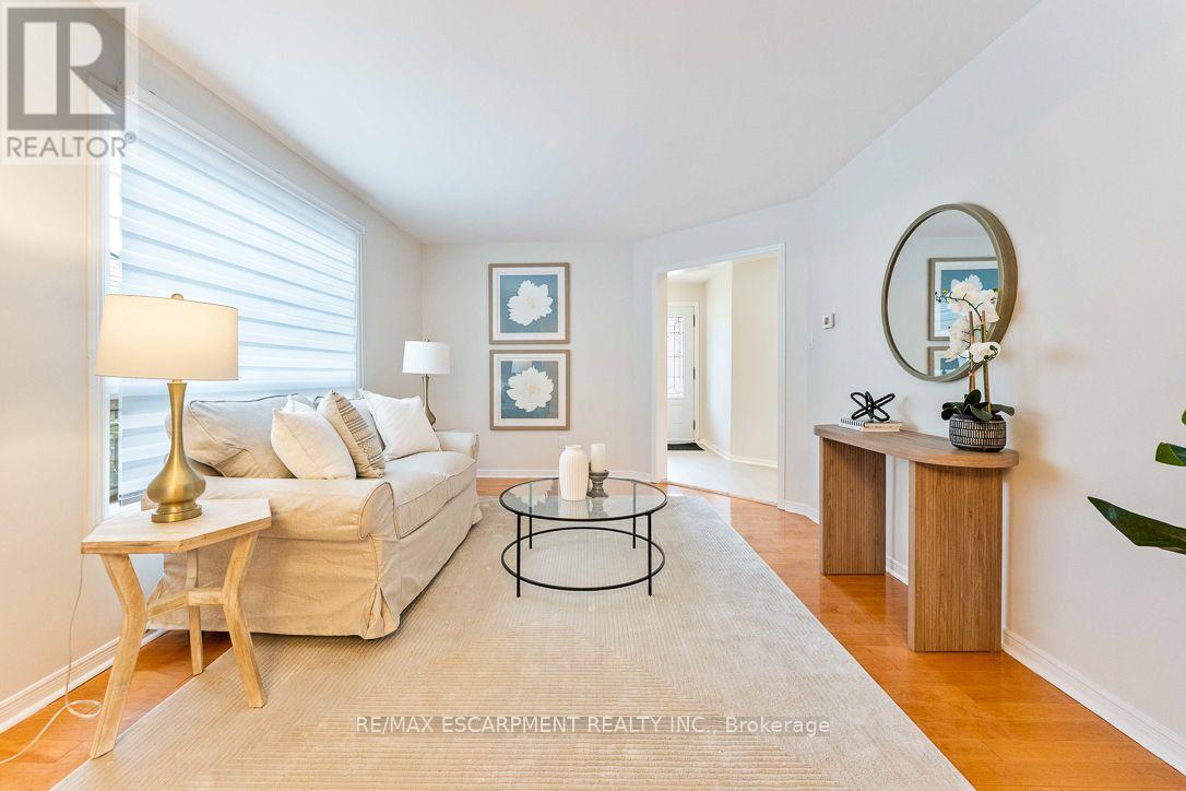 853 Apple Gate Court, Mississauga, Ontario  L5C 4L8 - Photo 12 - W13732968