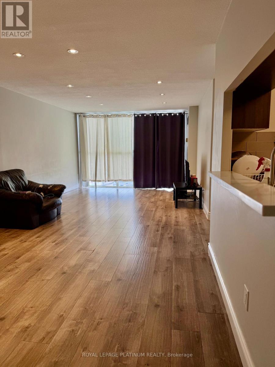 Ph#5 - 4205 Shipp Drive, Mississauga, Ontario  L4Z 2Y9 - Photo 6 - W13711182
