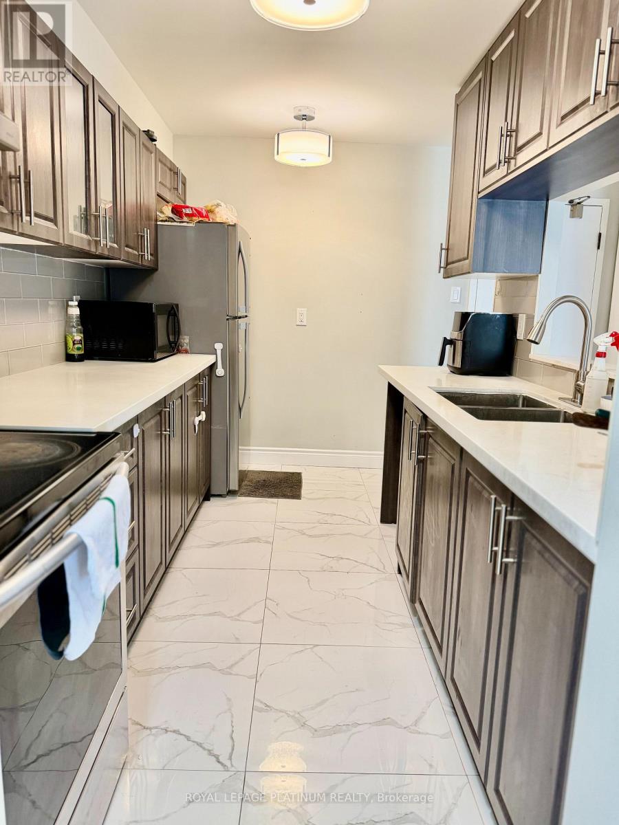 Ph#5 - 4205 Shipp Drive, Mississauga, Ontario  L4Z 2Y9 - Photo 9 - W13711182