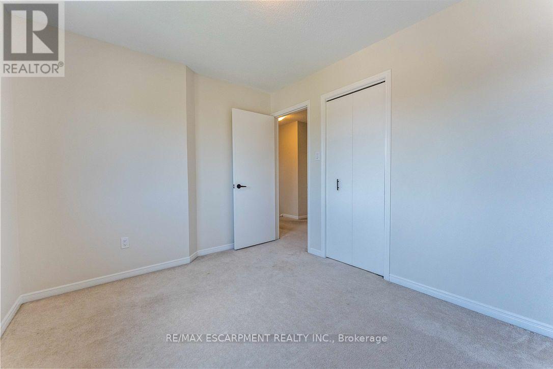853 Apple Gate Court, Mississauga, Ontario  L5C 4L8 - Photo 35 - W13732968