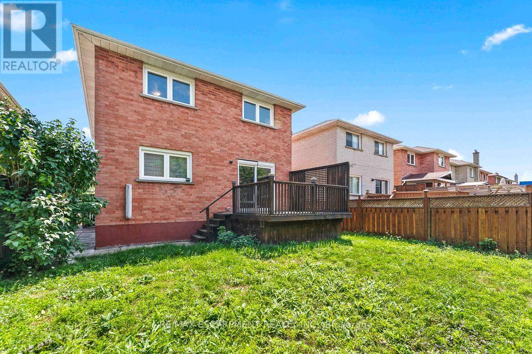 853 Apple Gate Court, Mississauga, Ontario  L5C 4L8 - Photo 45 - W13732968