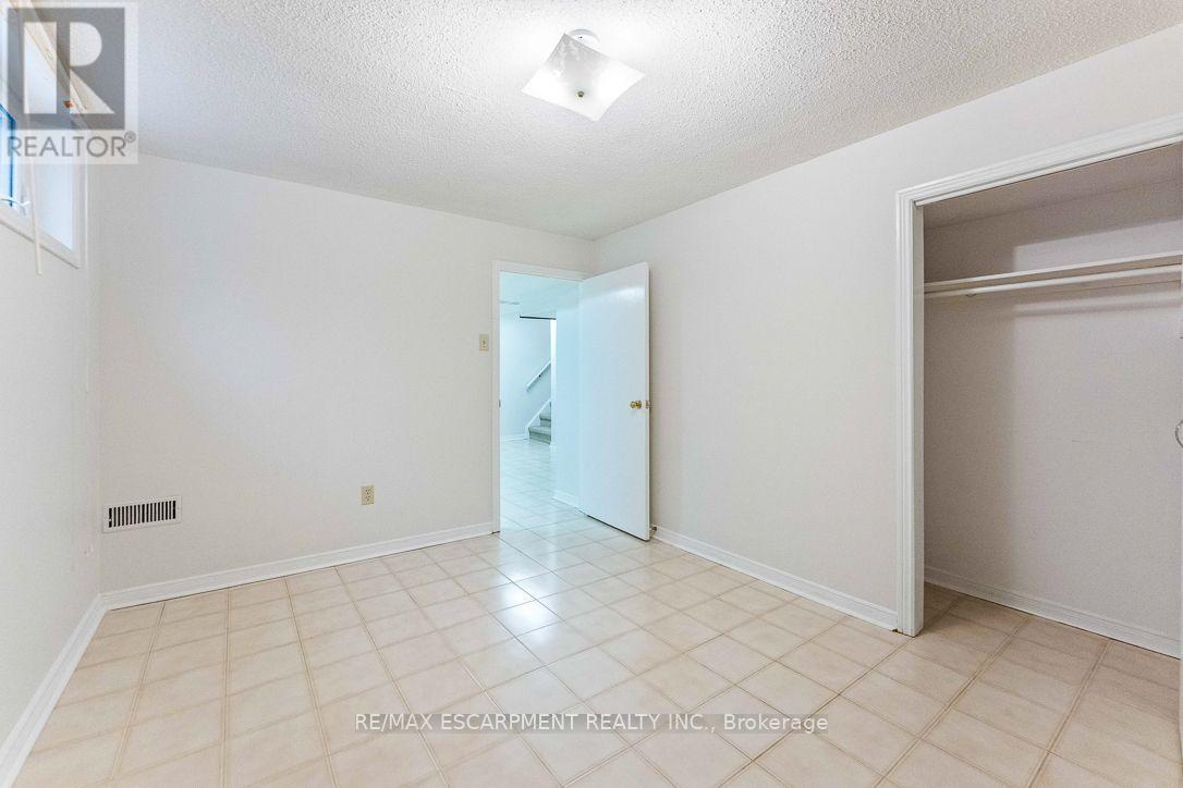 853 Apple Gate Court, Mississauga, Ontario  L5C 4L8 - Photo 40 - W13732968