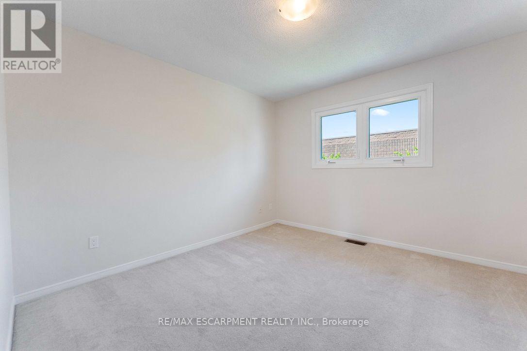 853 Apple Gate Court, Mississauga, Ontario  L5C 4L8 - Photo 32 - W13732968