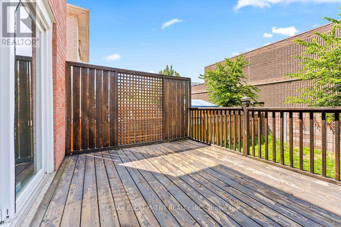 853 Apple Gate Court, Mississauga, Ontario  L5C 4L8 - Photo 47 - W13732968