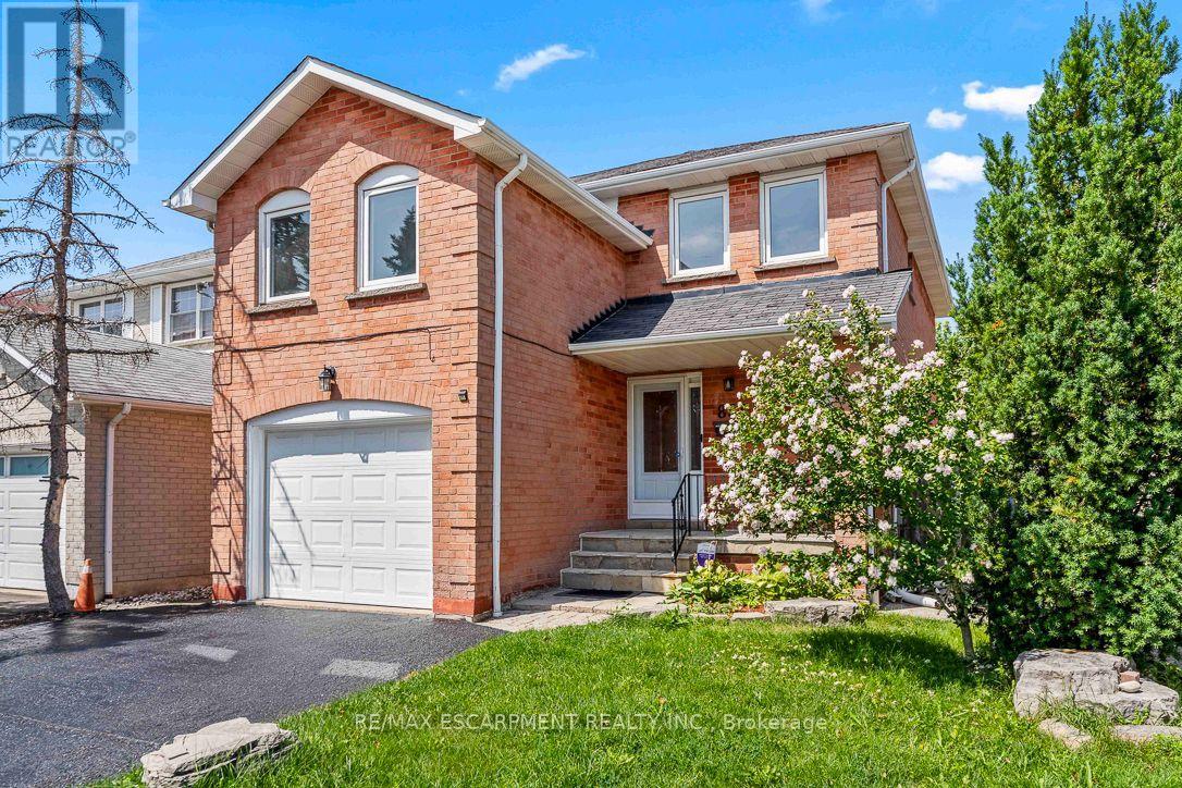 853 Apple Gate Court, Mississauga, Ontario  L5C 4L8 - Photo 6 - W13732968