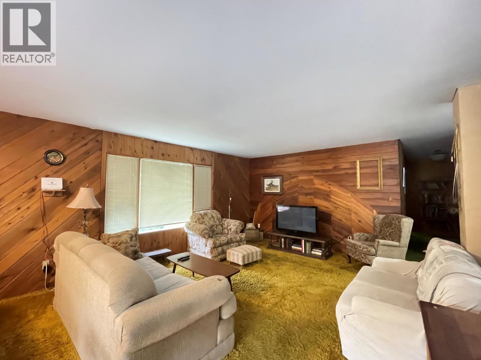 3360 Yellowhead Highway, Clearwater, British Columbia  V0E 3A0 - Photo 8 - 10399339