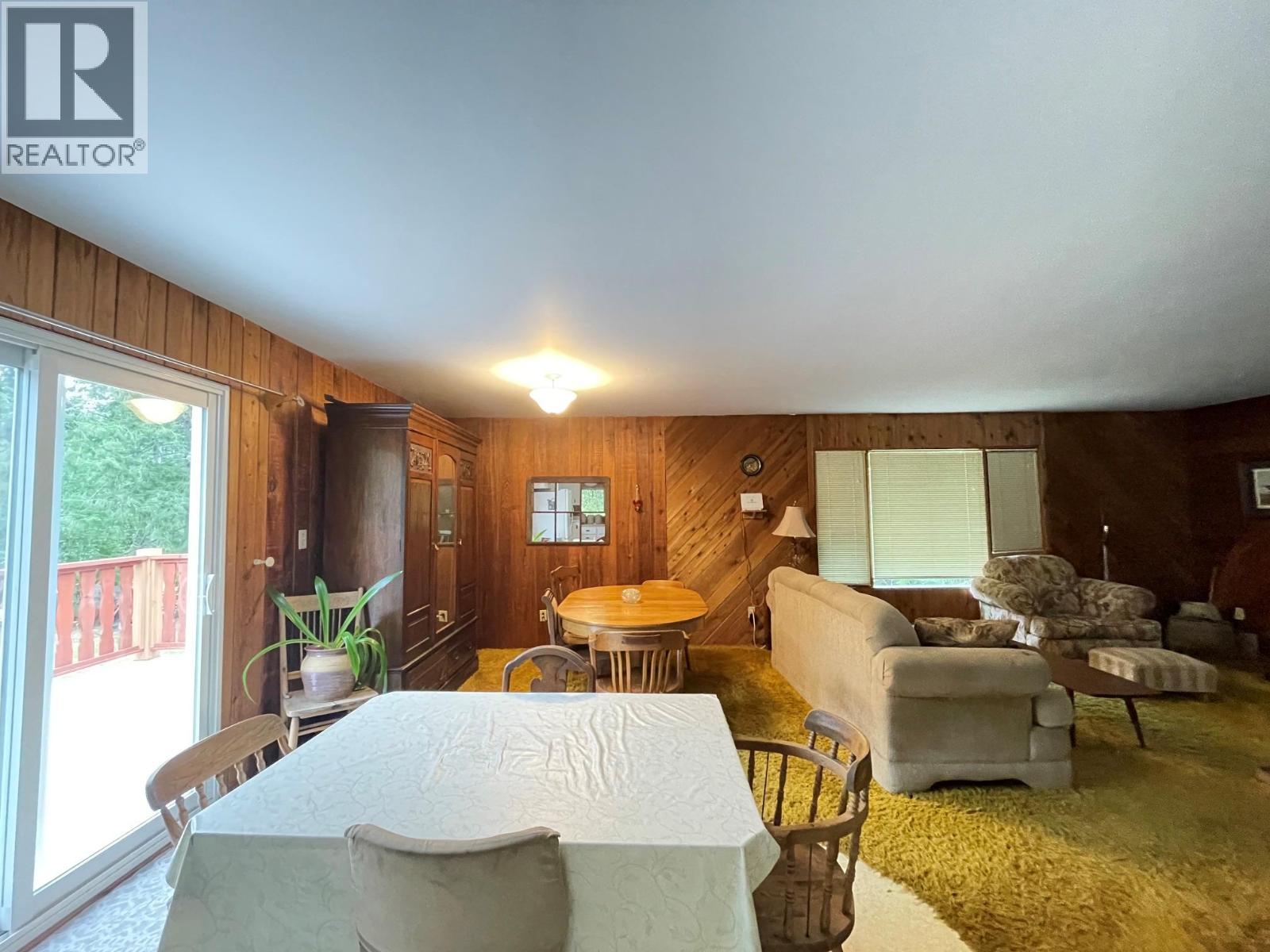 3360 Yellowhead Highway, Clearwater, British Columbia  V0E 3A0 - Photo 6 - 10399339