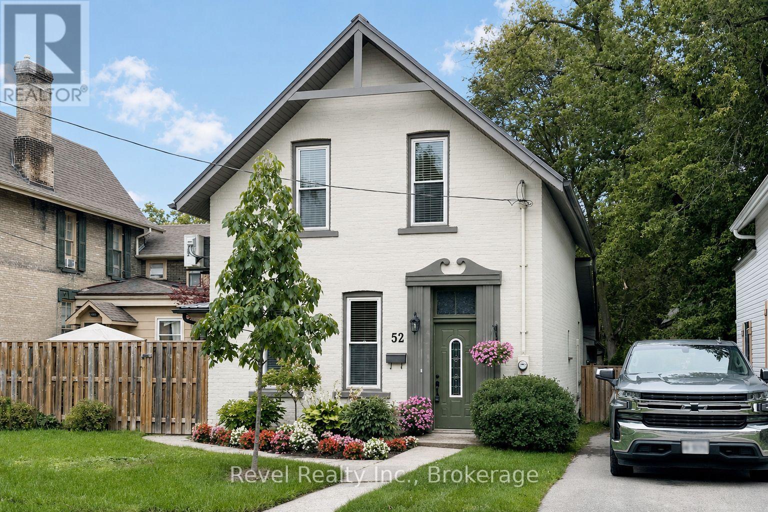 52 Cambridge Street N, Kawartha Lakes, Ontario  K9V 4C7 - Photo 1 - X13732394