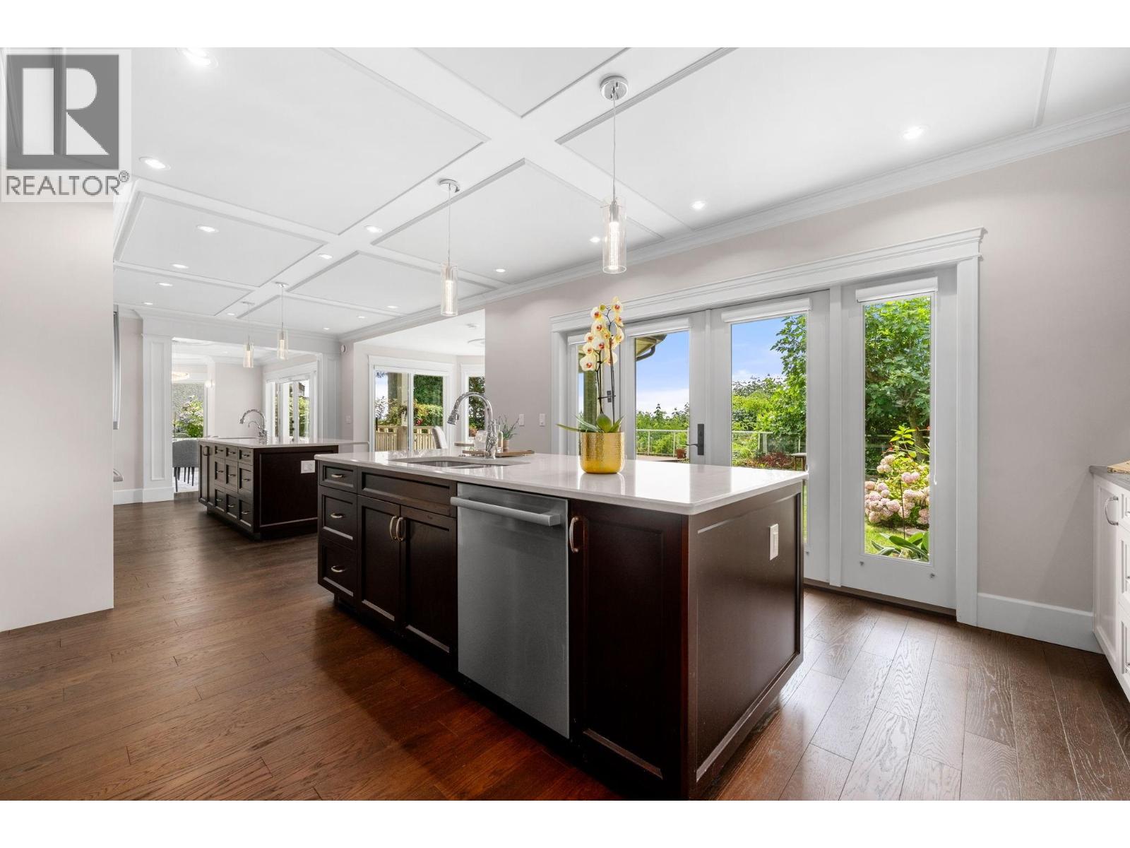 1259 W KEITH ROAD, North Vancouver, British Columbia