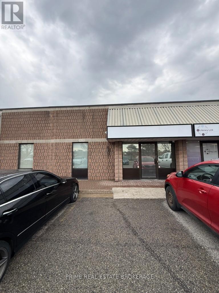 Unit 3 - 647 Wilton Grove, London South, Ontario  N6N 1N7 - Photo 3 - X13733722