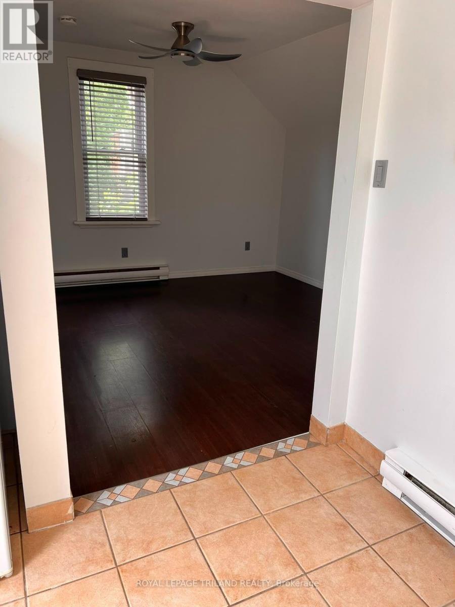 2 - 31 Orchard Street, London South, Ontario N6J 2R4 - Photo 4 - X13733844