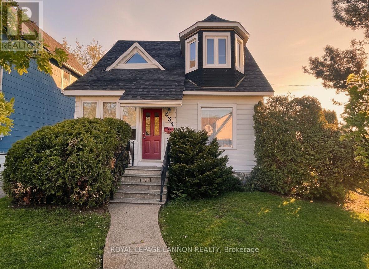 434 Hebert Street, Thunder Bay, Ontario  P7A 4H4 - Photo 3 - X13692910