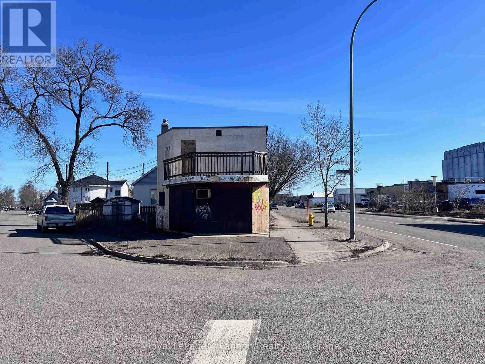 593 Syndicate Avenue S, Thunder Bay, Ontario  P7E 1E6 - Photo 2 - X13254440