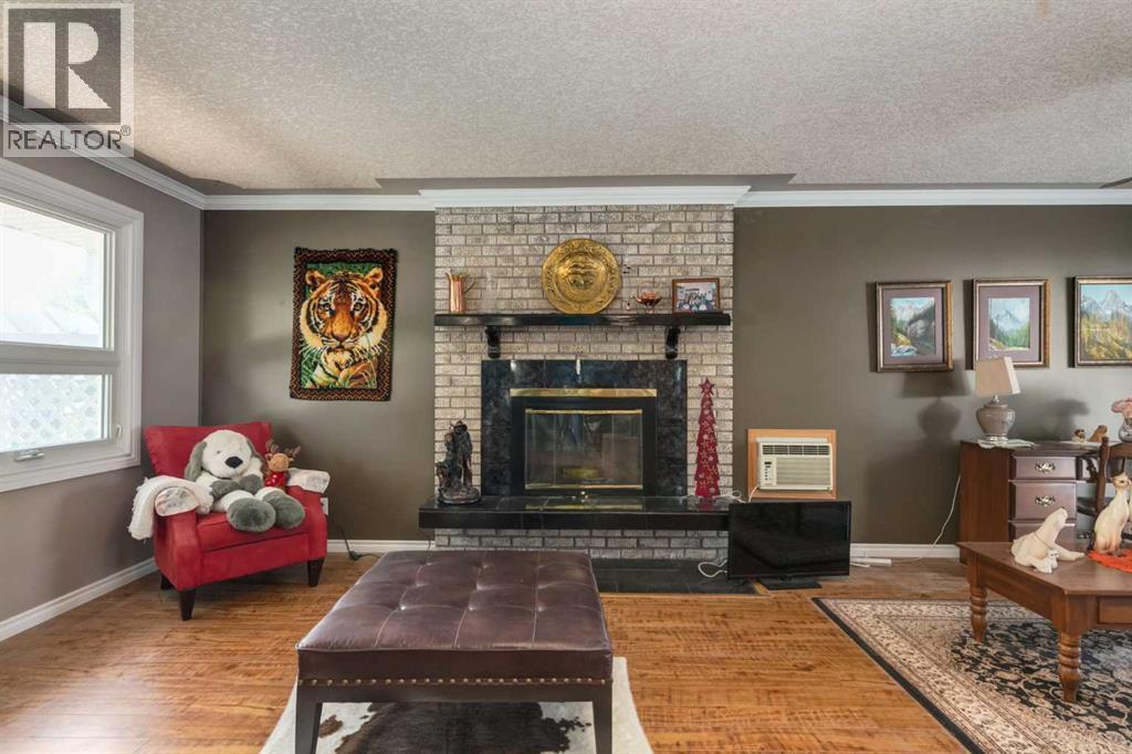 723 Trafford Drive Nw, Calgary, Alberta  T2K 2T5 - Photo 9 - A2338504