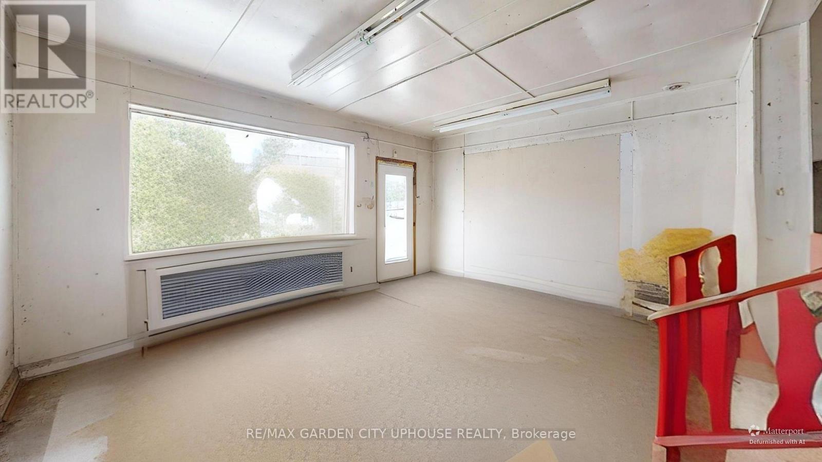 71 Queen Street, St. Catharines, Ontario L2R 5G9 - Photo 4 - X13733740