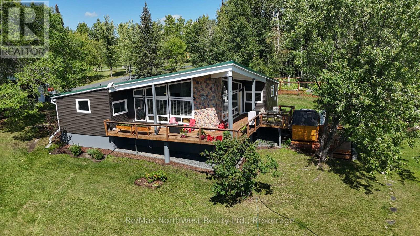 6 CHRUSTIE ROAD, Kenora Remote Area, Ontario