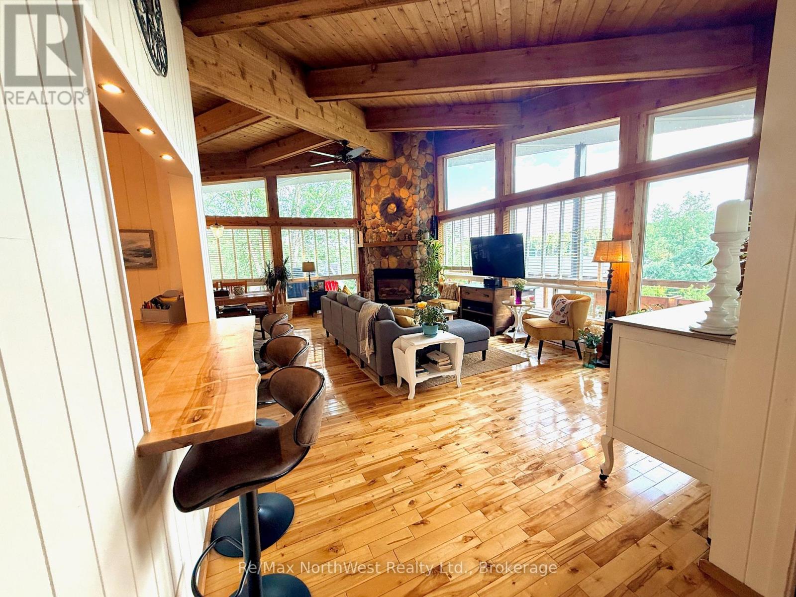 6 Chrustie Road, Kenora Remote Area, Ontario  P0X 1C0 - Photo 3 - X13733820