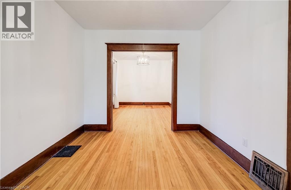 156 Glasgow Street, Kitchener, Ontario  N2G 2G9 - Photo 7 - 40859797