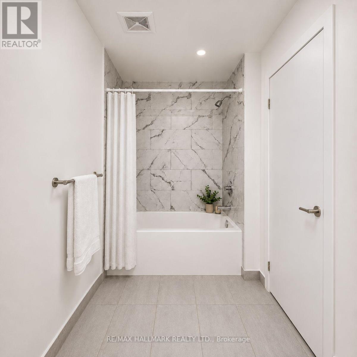32 Forest Manor Road, Toronto, Ontario  M2J 0H2 - Photo 13 - C13733616