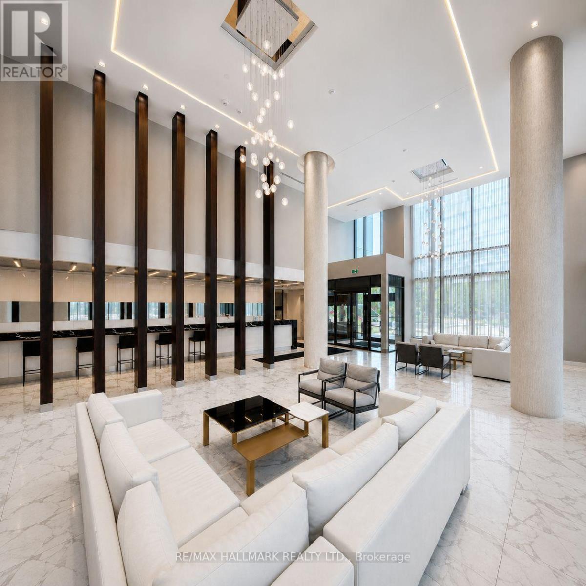 32 Forest Manor Road, Toronto, Ontario  M2J 0H2 - Photo 3 - C13733616