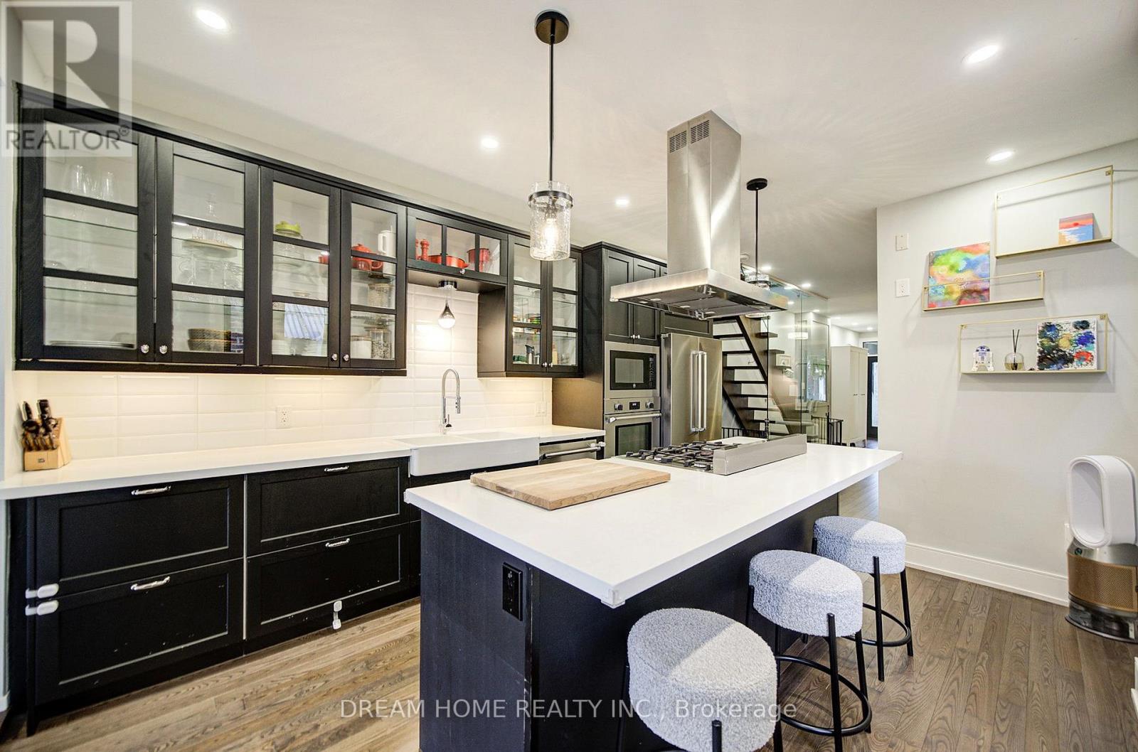 737 Shaw Street, Toronto, Ontario  M6G 3L8 - Photo 12 - C13733634
