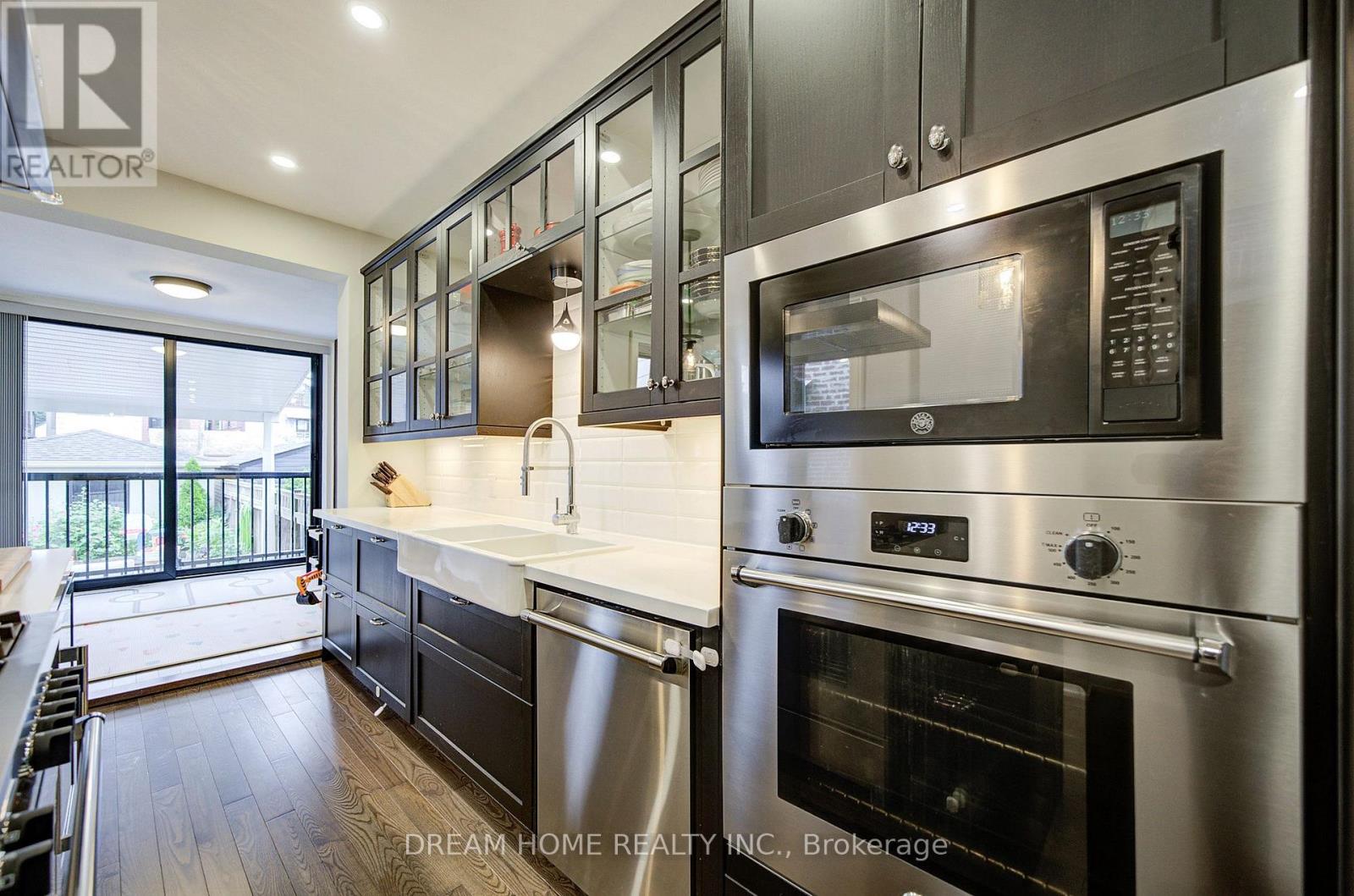 737 Shaw Street, Toronto, Ontario  M6G 3L8 - Photo 15 - C13733634