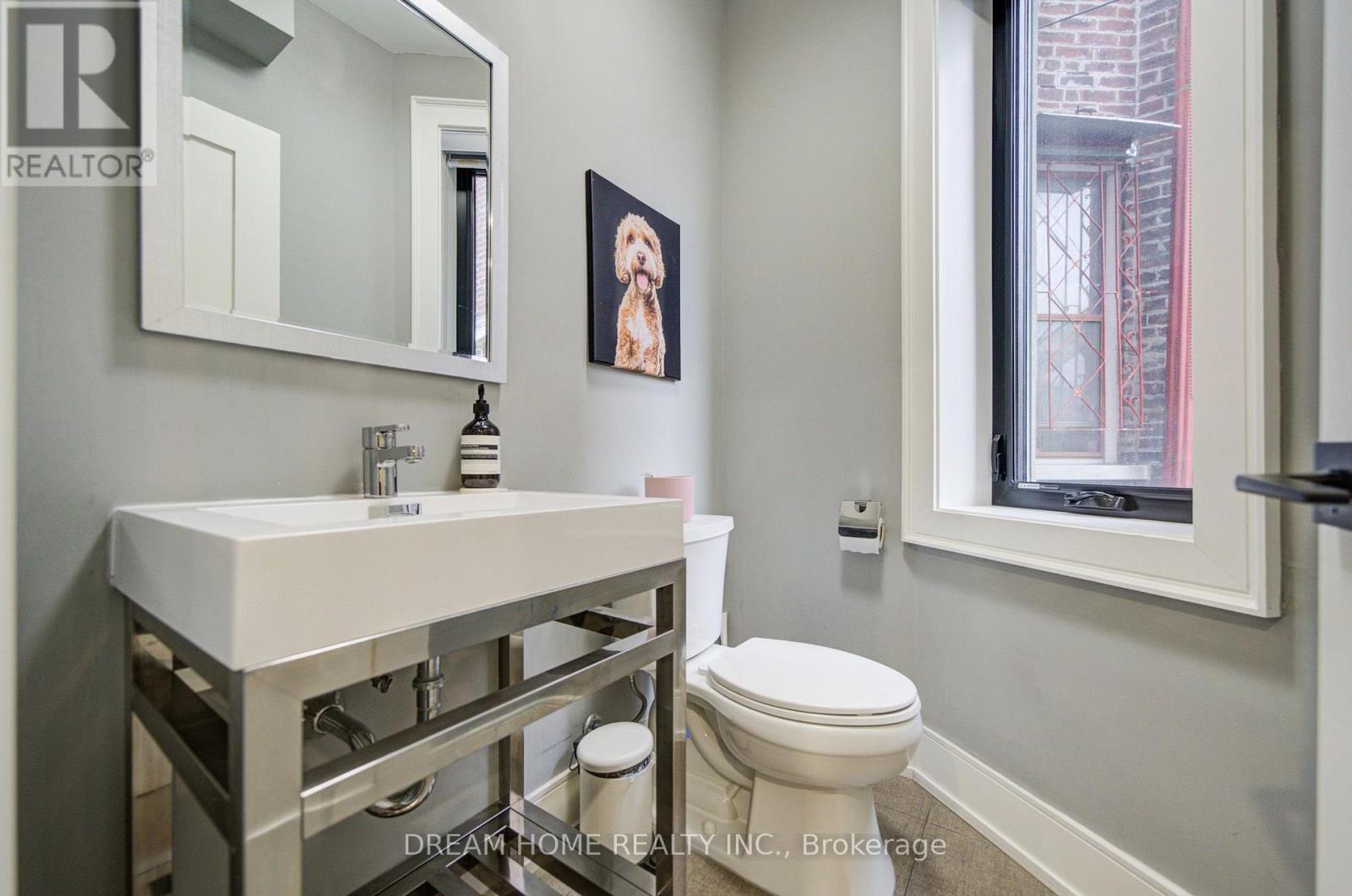 737 Shaw Street, Toronto, Ontario  M6G 3L8 - Photo 18 - C13733634
