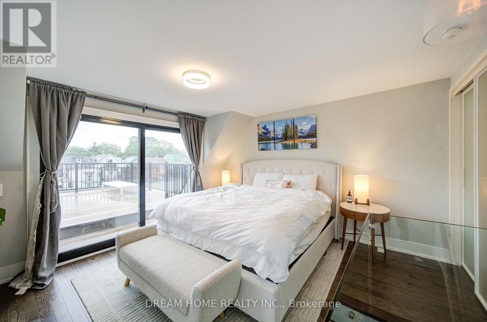 737 Shaw Street, Toronto, Ontario  M6G 3L8 - Photo 21 - C13733634