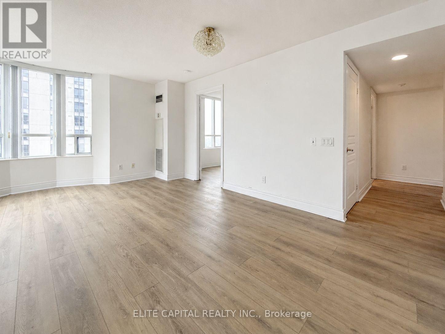 2018 - 15 Northtown Way, Toronto, Ontario  M2N 7L4 - Photo 3 - C13733768
