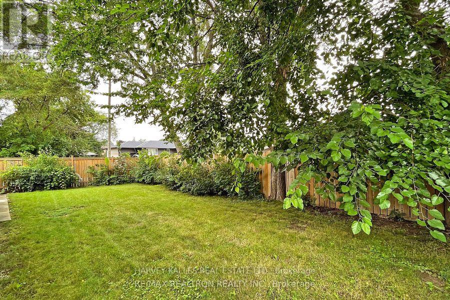 Lower - 142 Combe Avenue, Toronto, Ontario  M3H 4K1 - Photo 15 - C13733816