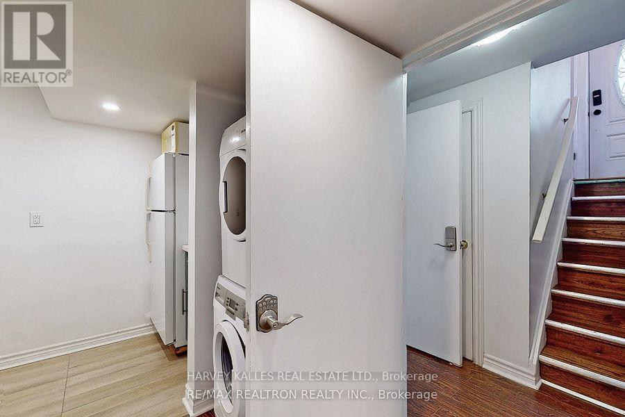 Lower - 142 Combe Avenue, Toronto, Ontario  M3H 4K1 - Photo 2 - C13733816