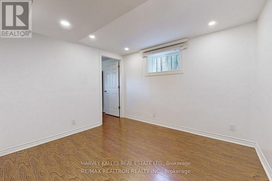 Lower - 142 Combe Avenue, Toronto, Ontario  M3H 4K1 - Photo 5 - C13733816
