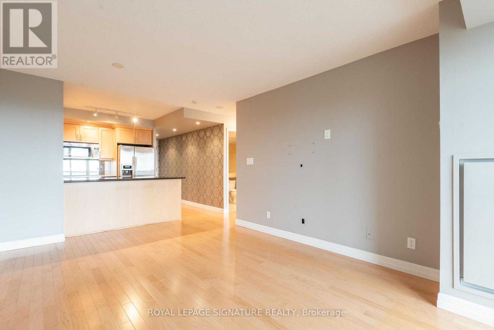 1208 - 900 Mount Pleasant Road, Toronto, Ontario  M4P 3J9 - Photo 5 - C13733848