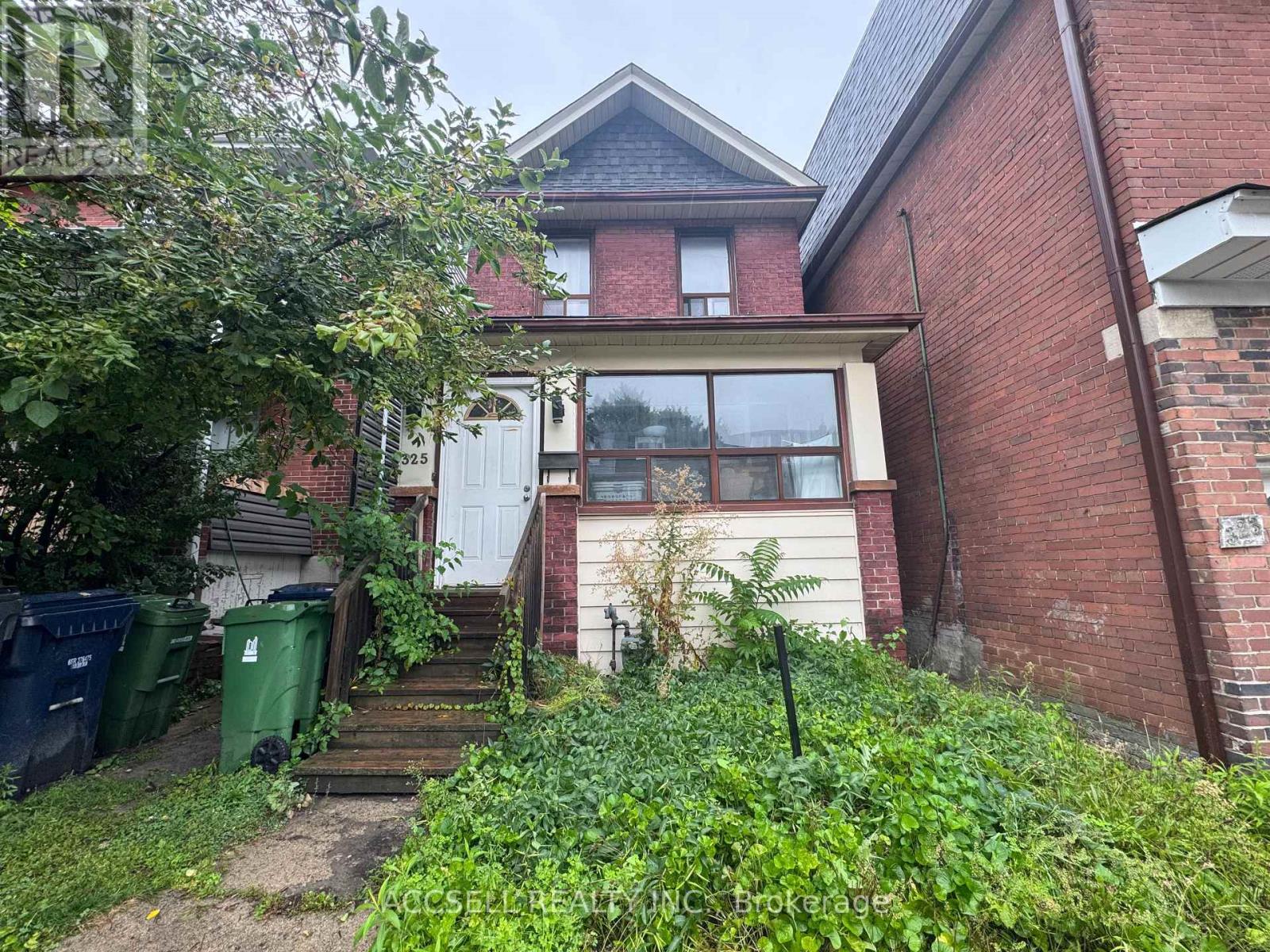325 Greenwood Avenue, Toronto, Ontario  M4L 2R6 - Photo 10 - E13733756