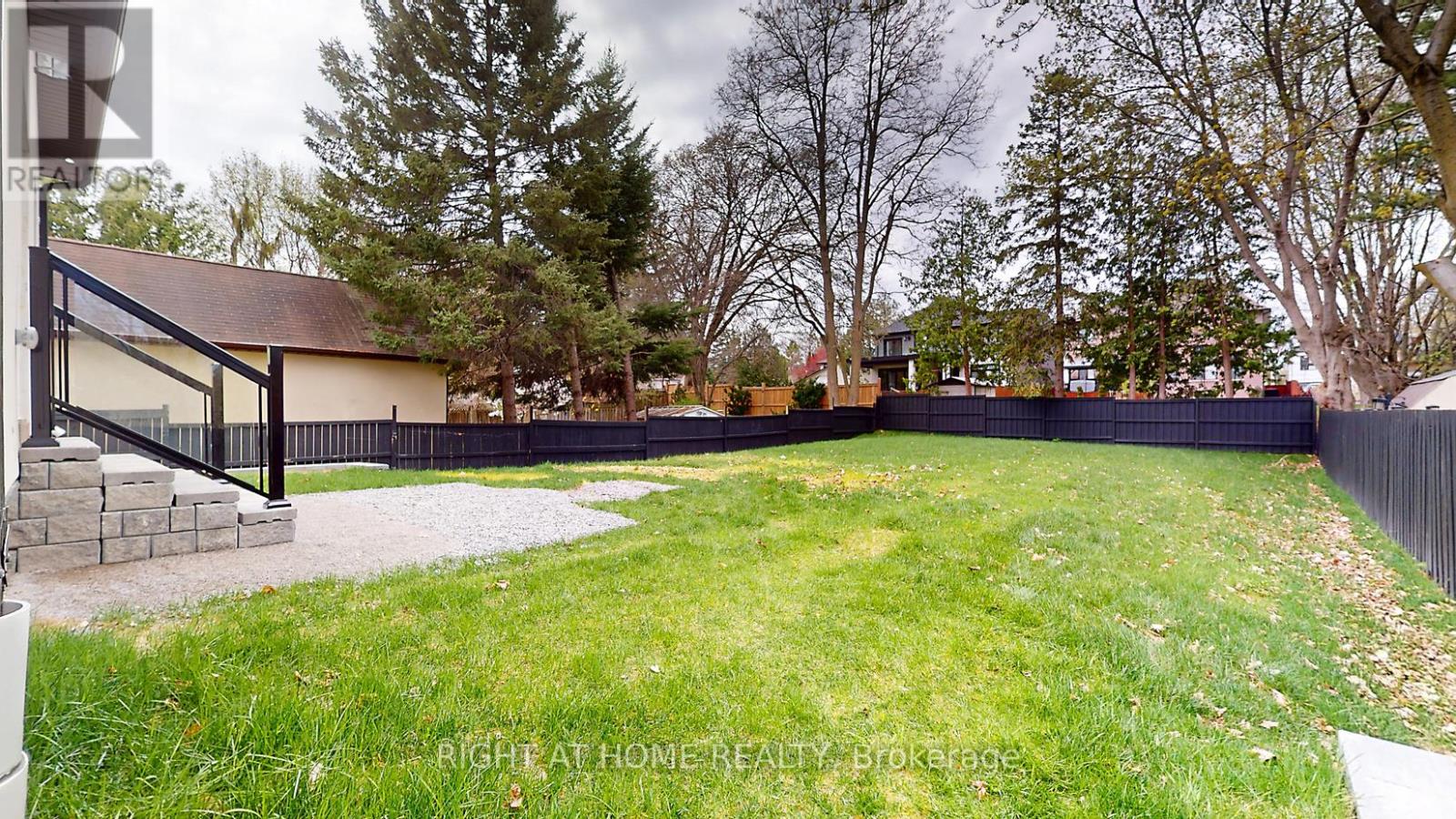 1988 Royal Road, Pickering, Ontario  L1V 1Y2 - Photo 46 - E13733802