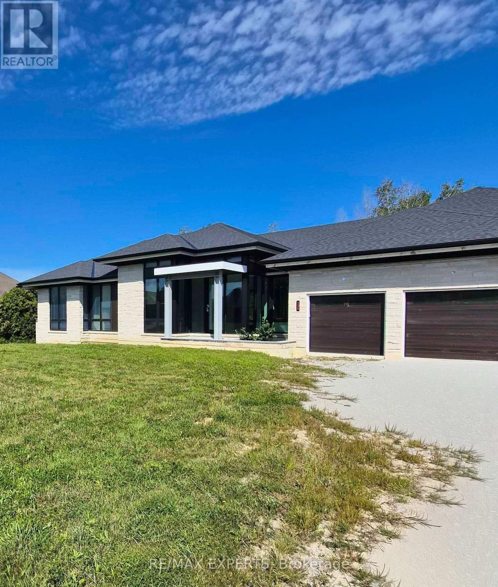 130 DALE CRESCENT, Bradford West Gwillimbury, Ontario