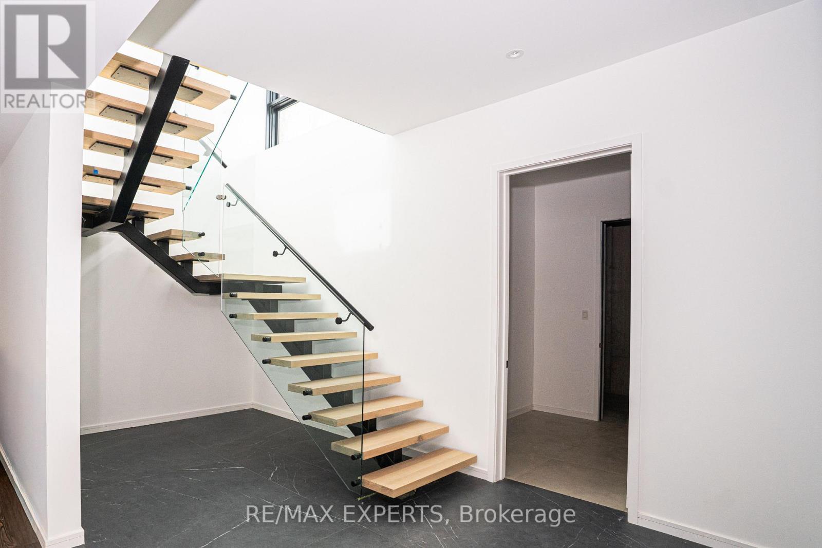 130 Dale Crescent, Bradford West Gwillimbury, Ontario  L0L 1L0 - Photo 34 - N13733604