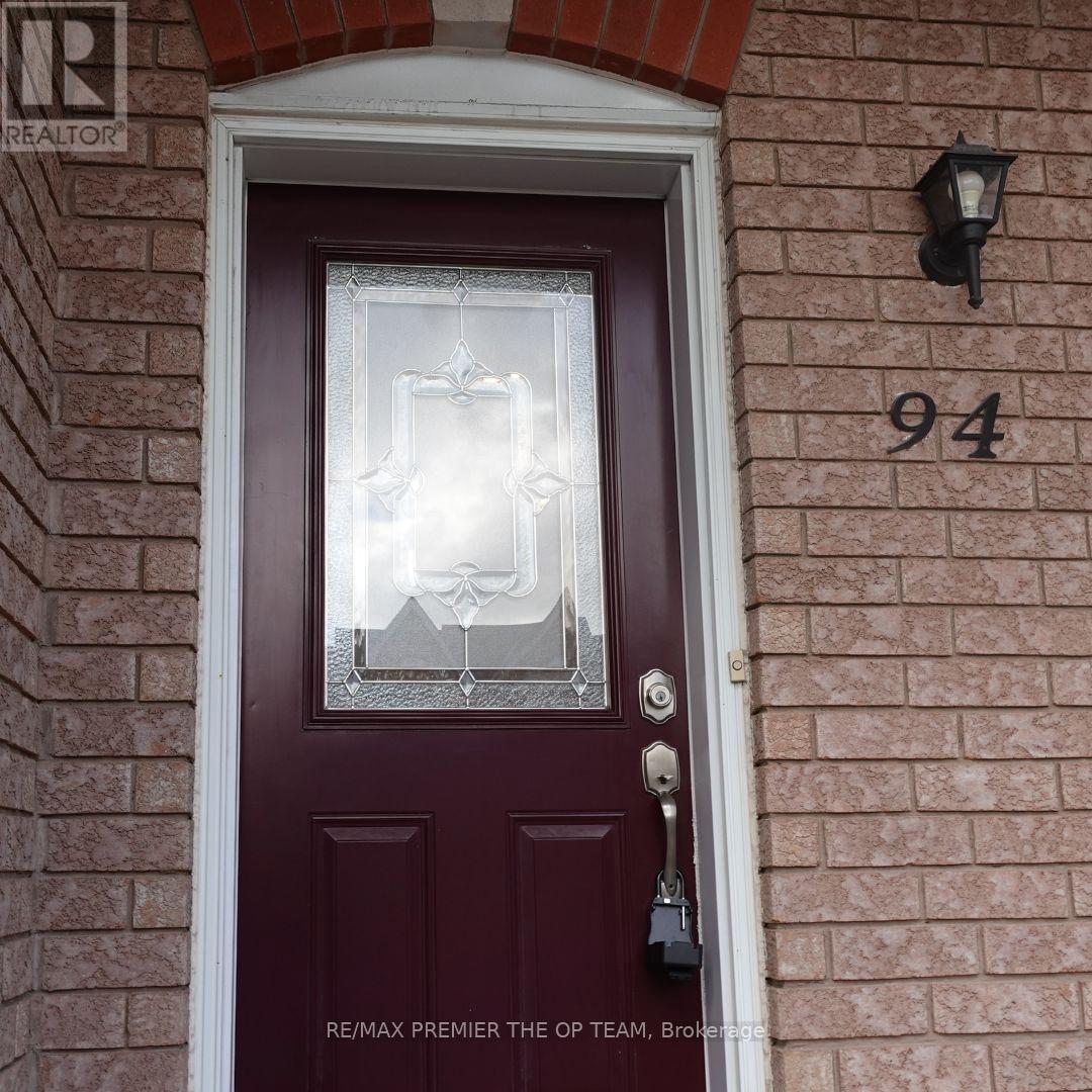 94 Kelso Crescent, Vaughan, Ontario  L6A 2K6 - Photo 2 - N13733622