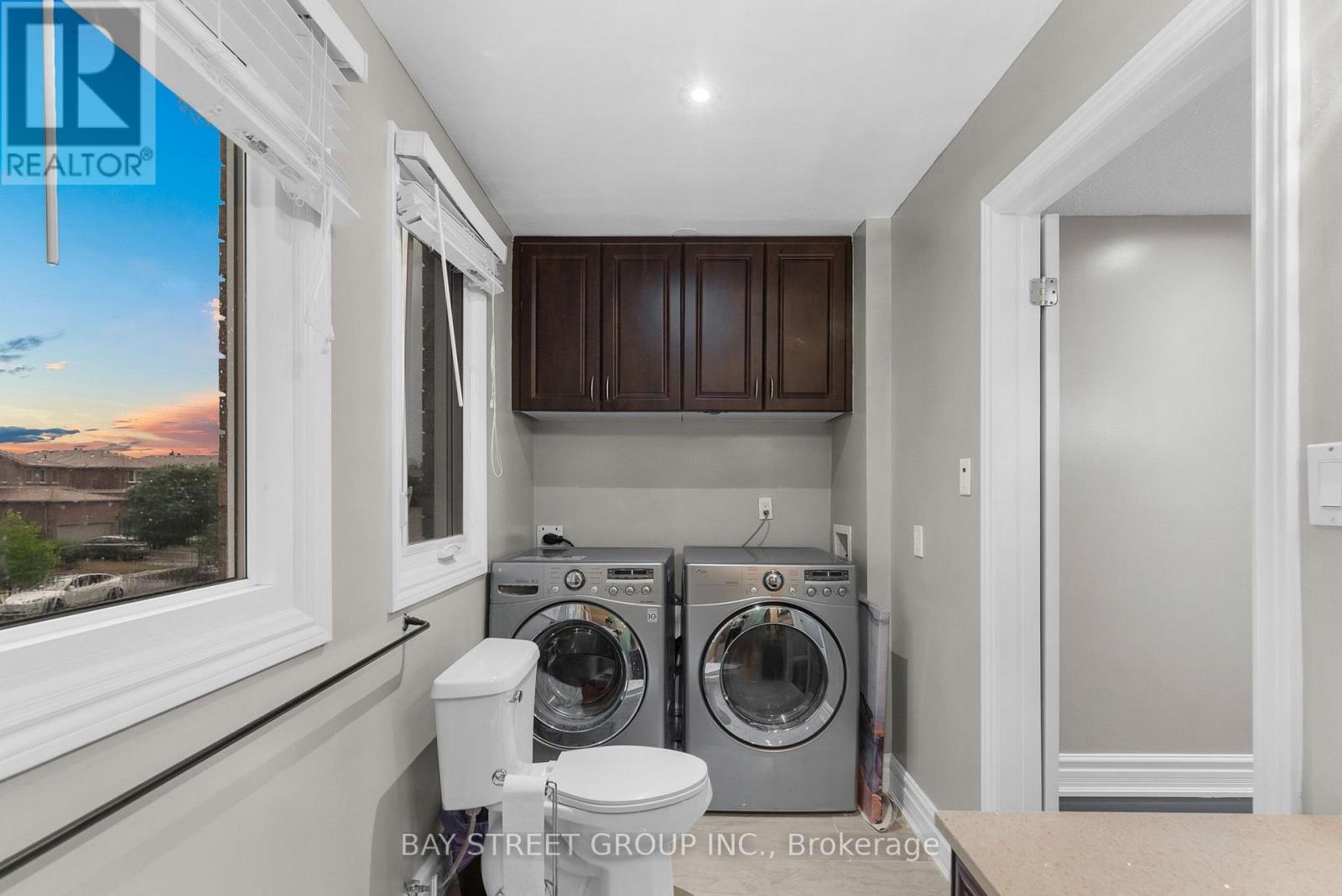 34 Lamp Crescent, Vaughan, Ontario  L4L 6J9 - Photo 10 - N13733700