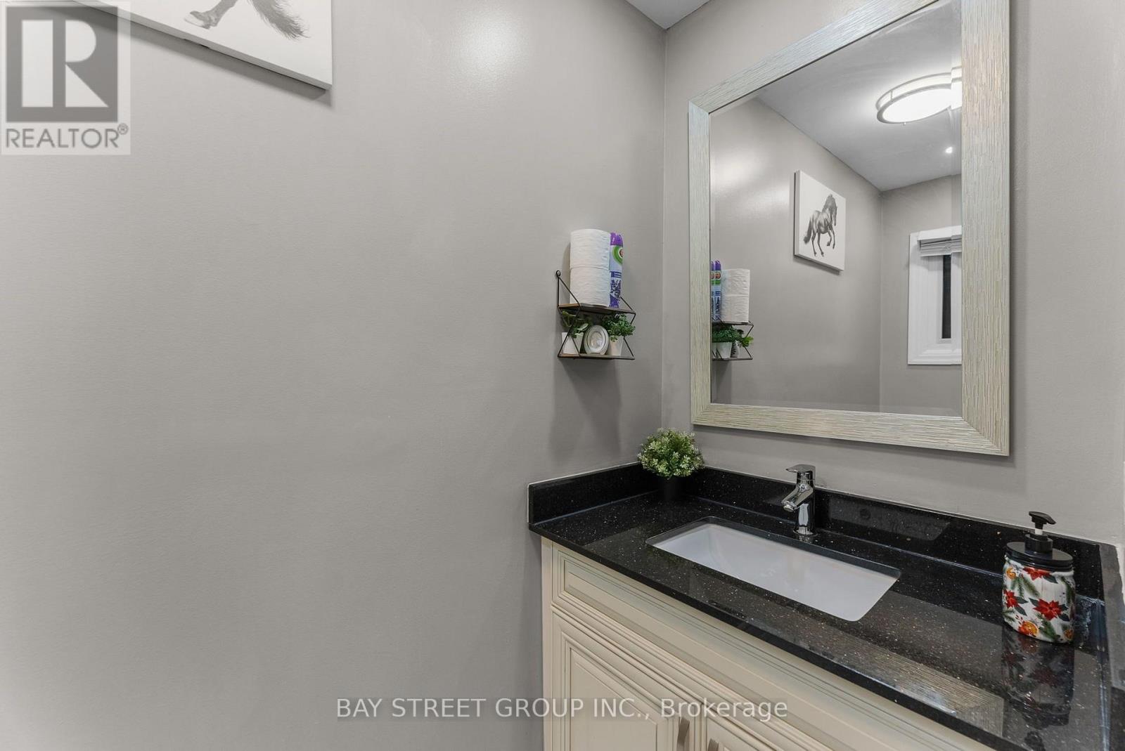 34 Lamp Crescent, Vaughan, Ontario  L4L 6J9 - Photo 23 - N13733700