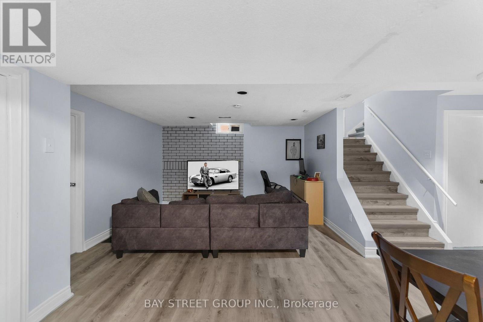 34 Lamp Crescent, Vaughan, Ontario  L4L 6J9 - Photo 6 - N13733700